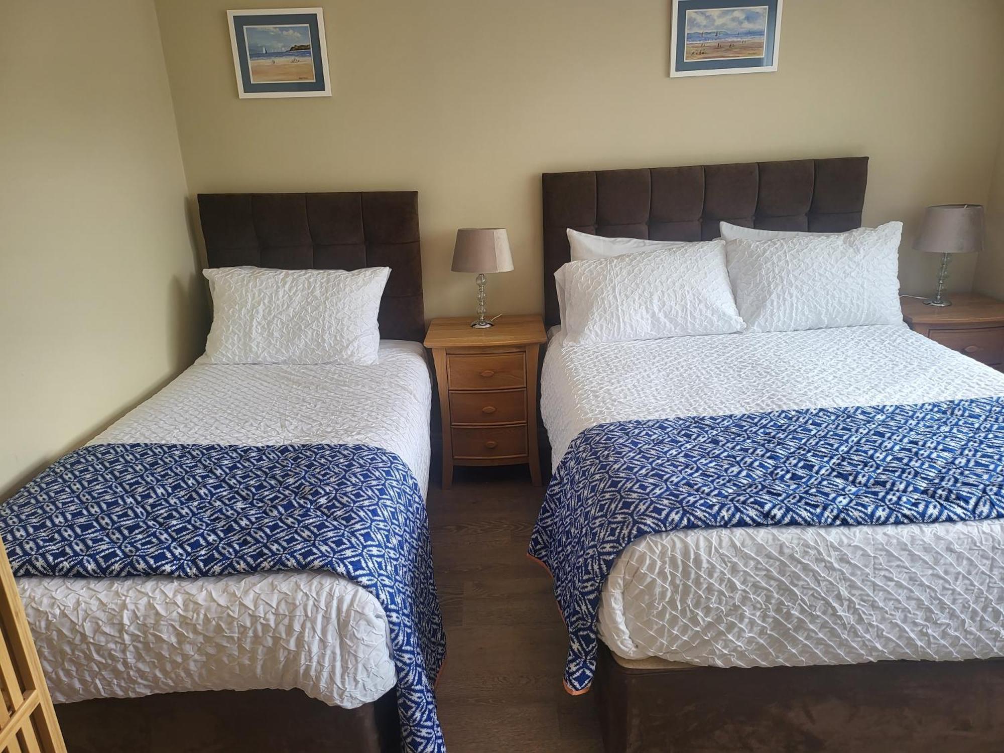 Royal Court Hotel بورتراش المظهر الخارجي الصورة