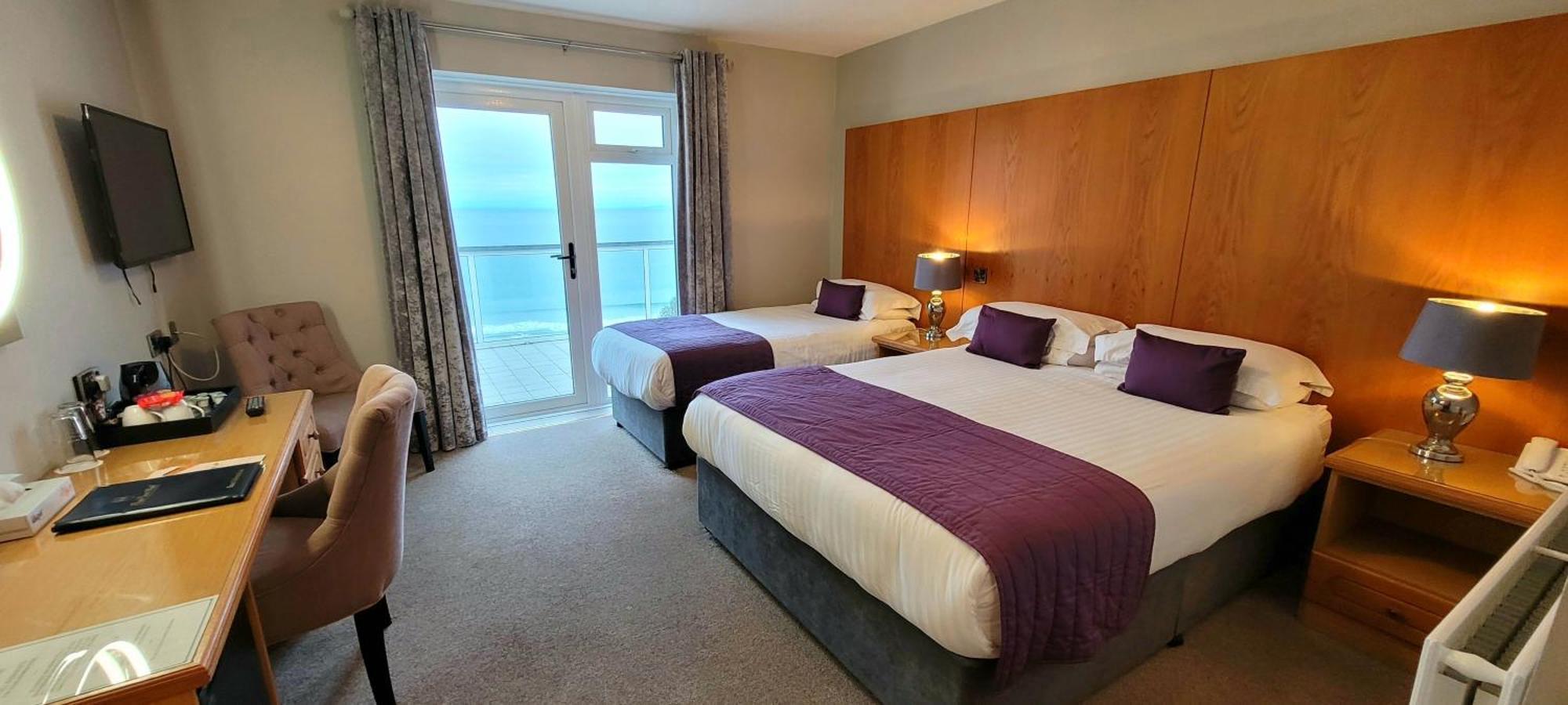 Royal Court Hotel بورتراش المظهر الخارجي الصورة