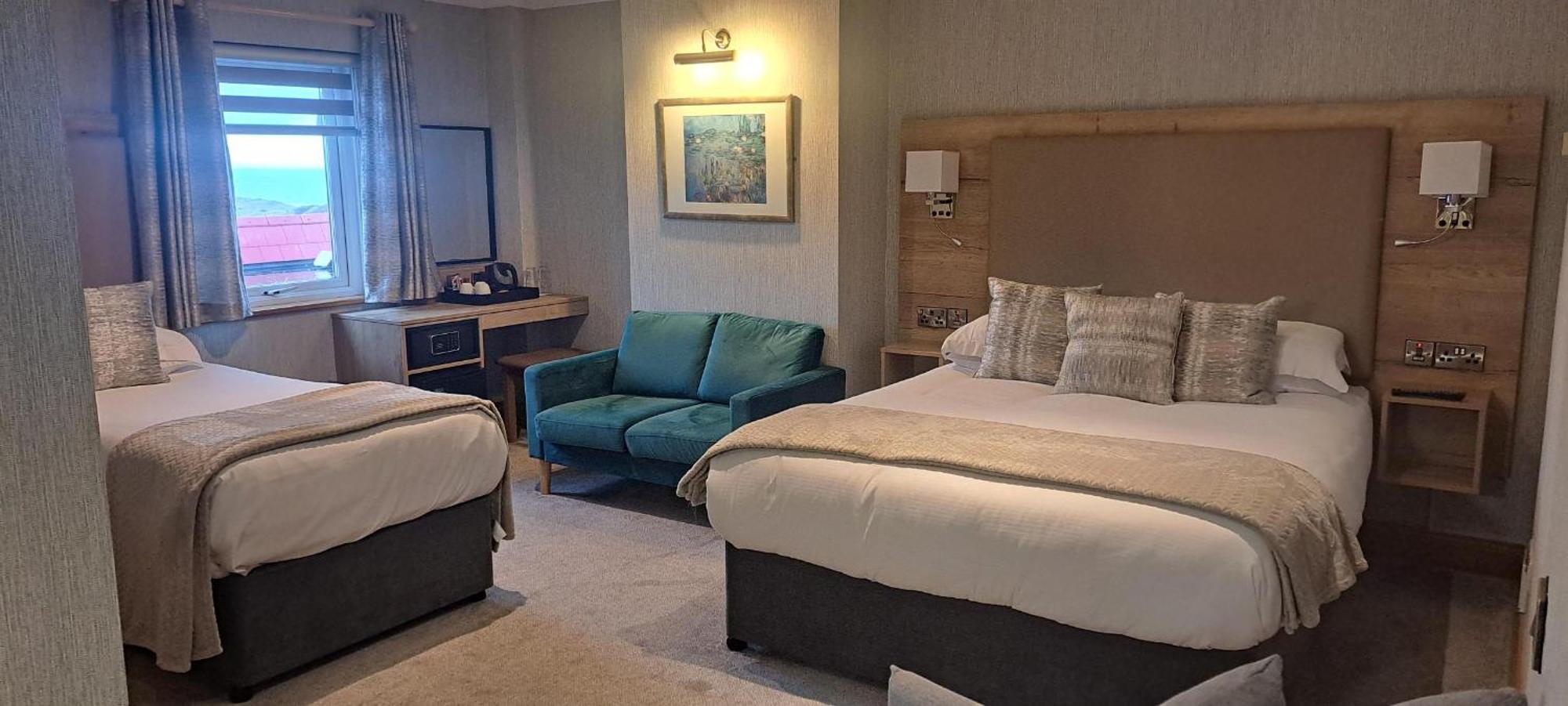 Royal Court Hotel بورتراش المظهر الخارجي الصورة