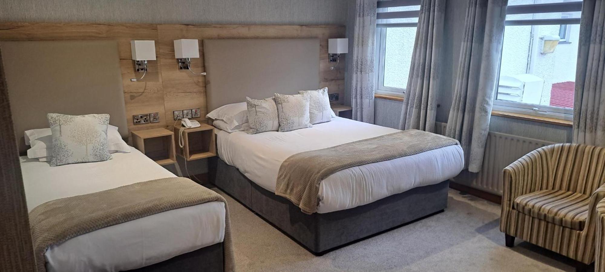 Royal Court Hotel بورتراش المظهر الخارجي الصورة